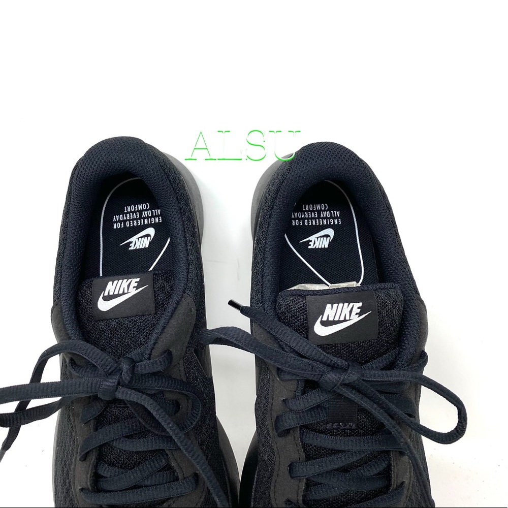 Nike Tanjun Canvas Black Women’s Sneakers - Picture 6 of 8